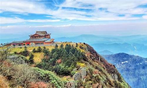 十一峨眉山旅游攻略,十一去峨眉山景点爬山