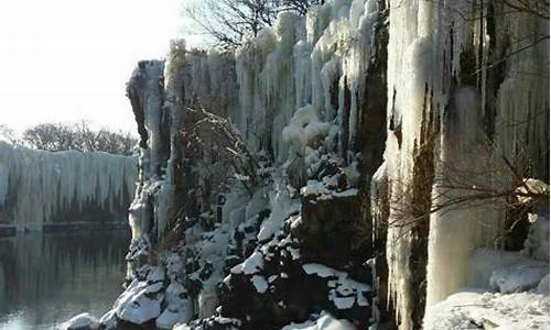 镜泊湖国家风景名胜区_镜泊湖旅游攻略小红