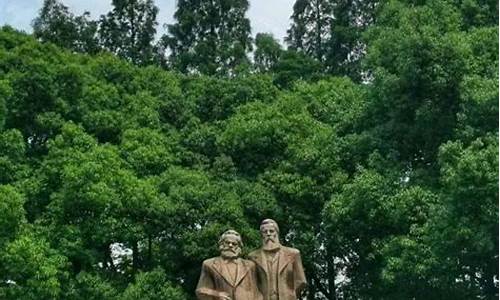 上海复兴公园雕塑_上海复兴公园马恩雕像