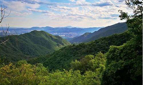 西山森林公园无名英雄纪念碑 海拔高度-北京西山森林公园无名英