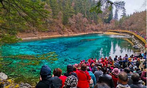 从成都到九寨沟旅游攻略自助游的-从成都到九寨沟自驾要多长时间